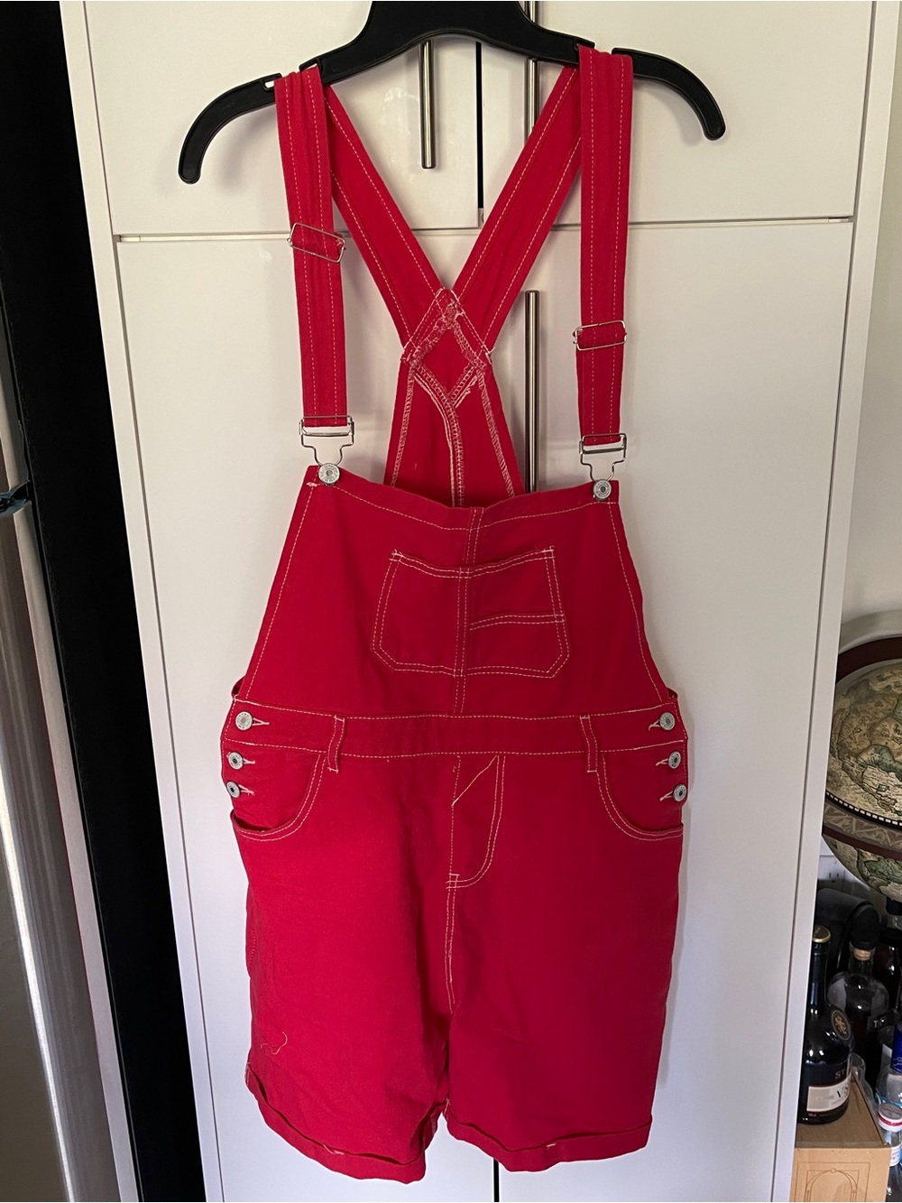 Men’s Red Overall Shorts size XL Never Worn